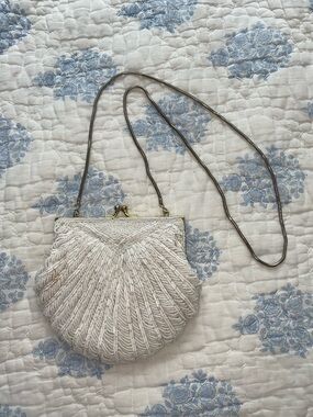 Ivory Beaded Shell Crossbody Bag - Elegant Women's Evening Purse